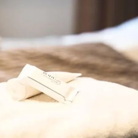 Luxe Escape *